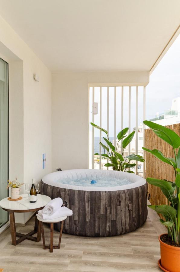 Apulialux Seaview Prestige Apt / Jacuzzi + Parking Apartment Polignano a Mare Ngoại thất bức ảnh