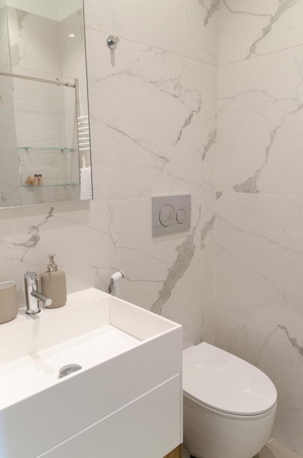 Apulialux Seaview Prestige Apt / Jacuzzi + Parking Apartment Polignano a Mare Ngoại thất bức ảnh